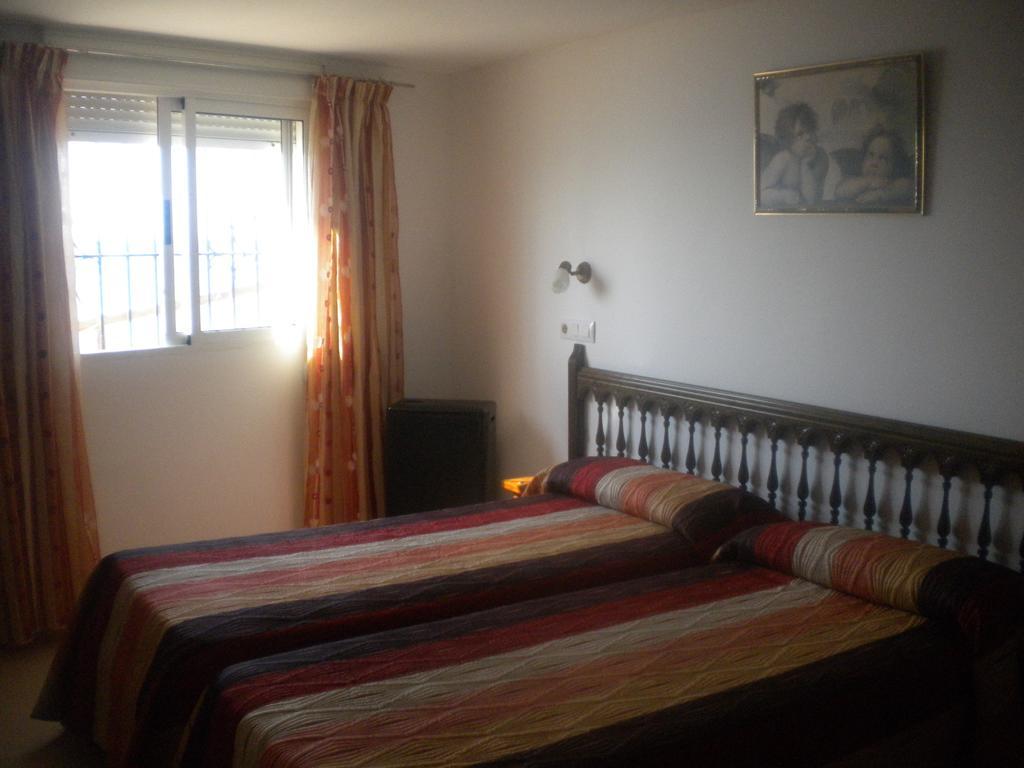 Apartamentos Los Pinos Calpe Buitenkant foto