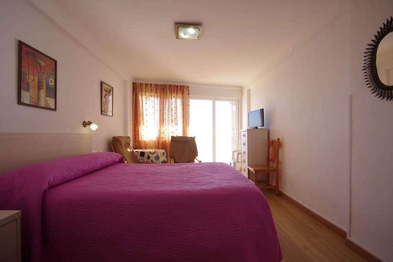 Apartamentos Los Pinos Calpe Buitenkant foto