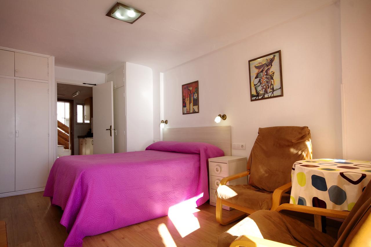 Apartamentos Los Pinos Calpe Buitenkant foto